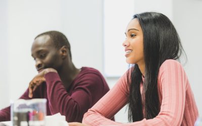 Une enseignante de la Colombie-Britannique reconnaît les avantages de la pensée historique